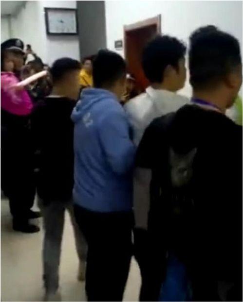 郝龙老婆爆料了吗视频在线观看,揭秘背后惊人真相 第1张 郝龙老婆爆料了吗视频在线观看,揭秘背后惊人真相 第1张